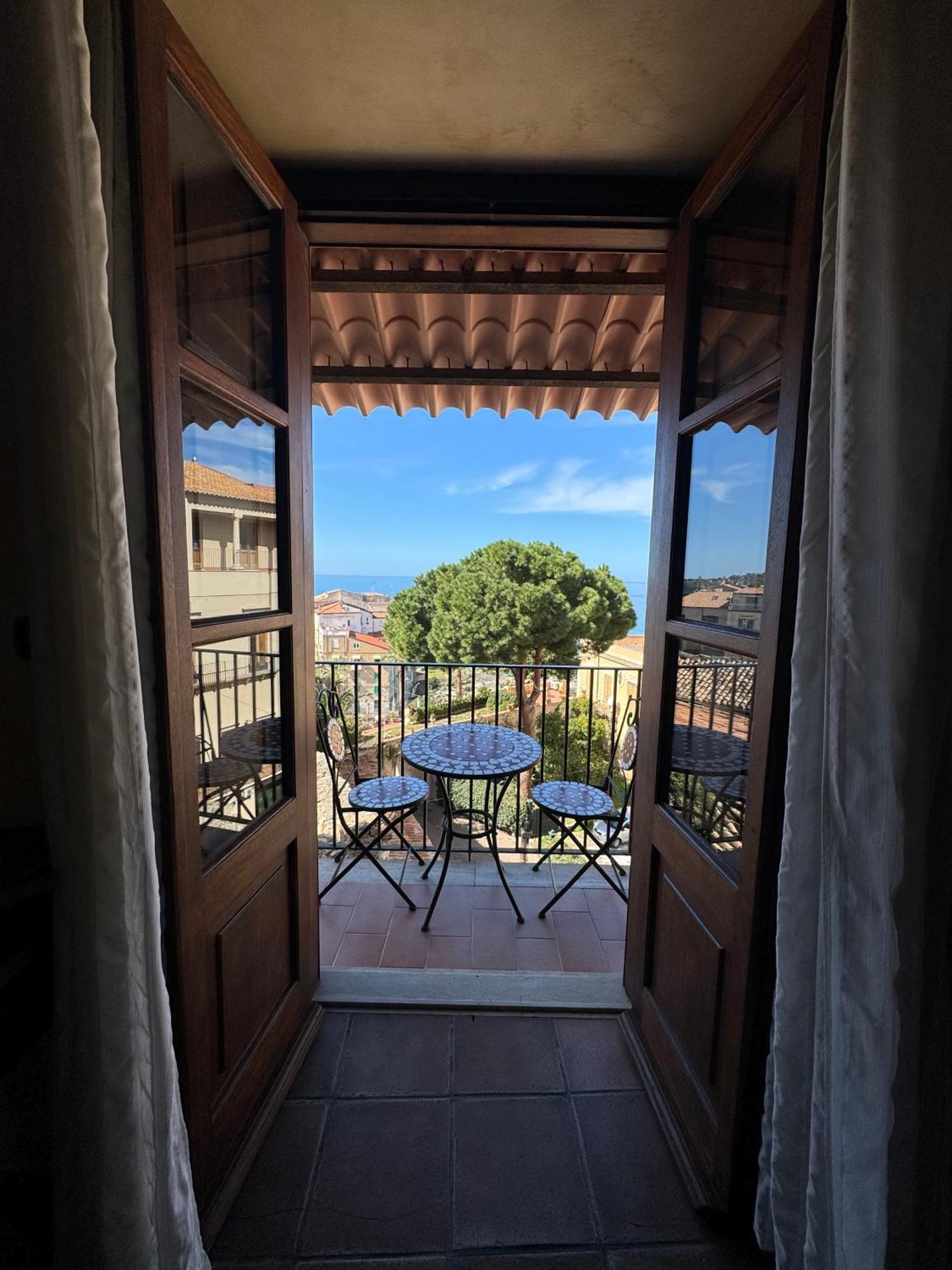 B&B Rivellini Тропея Экстерьер фото