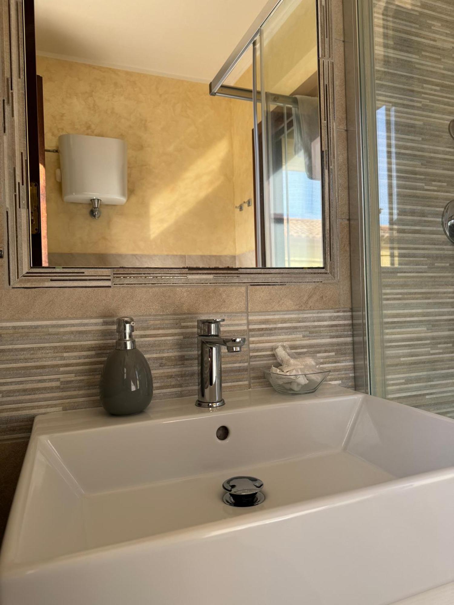B&B Rivellini Тропея Экстерьер фото