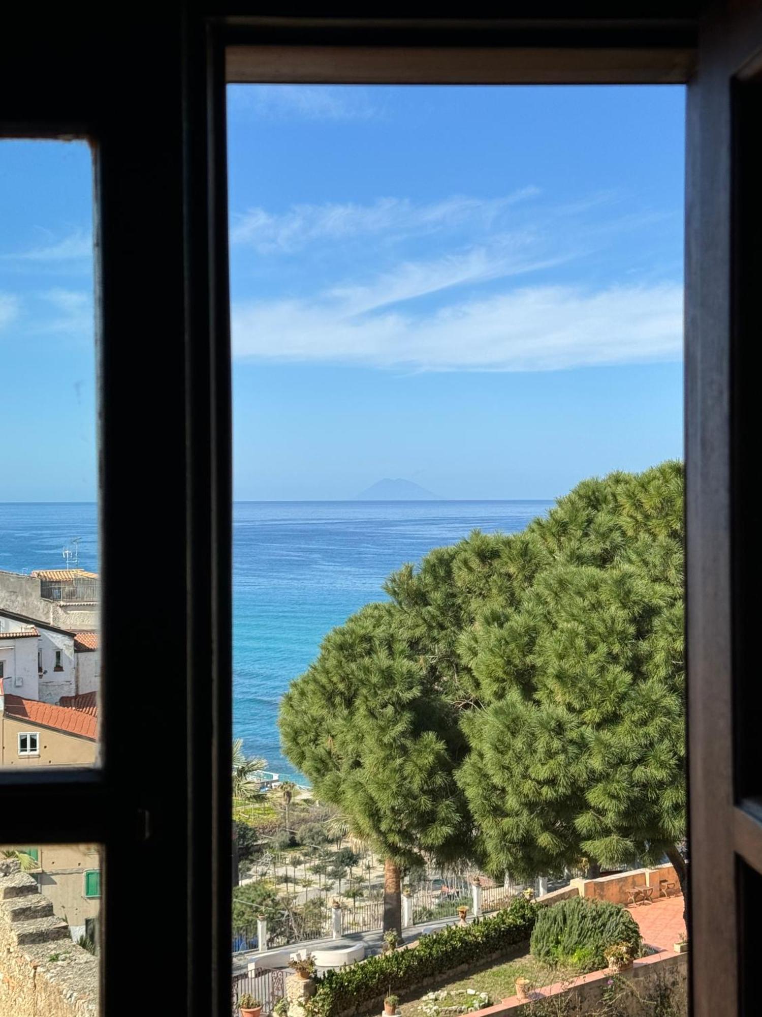 B&B Rivellini Тропея Экстерьер фото
