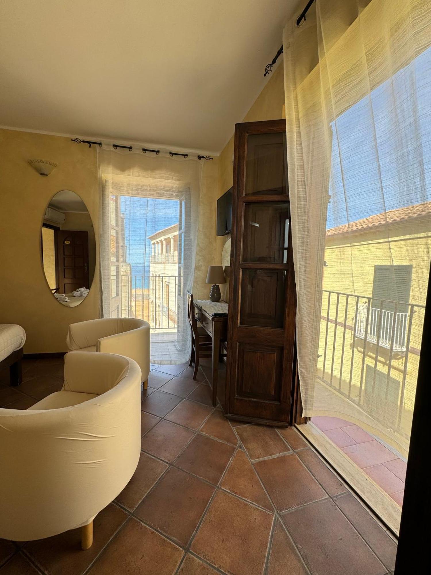 B&B Rivellini Тропея Экстерьер фото