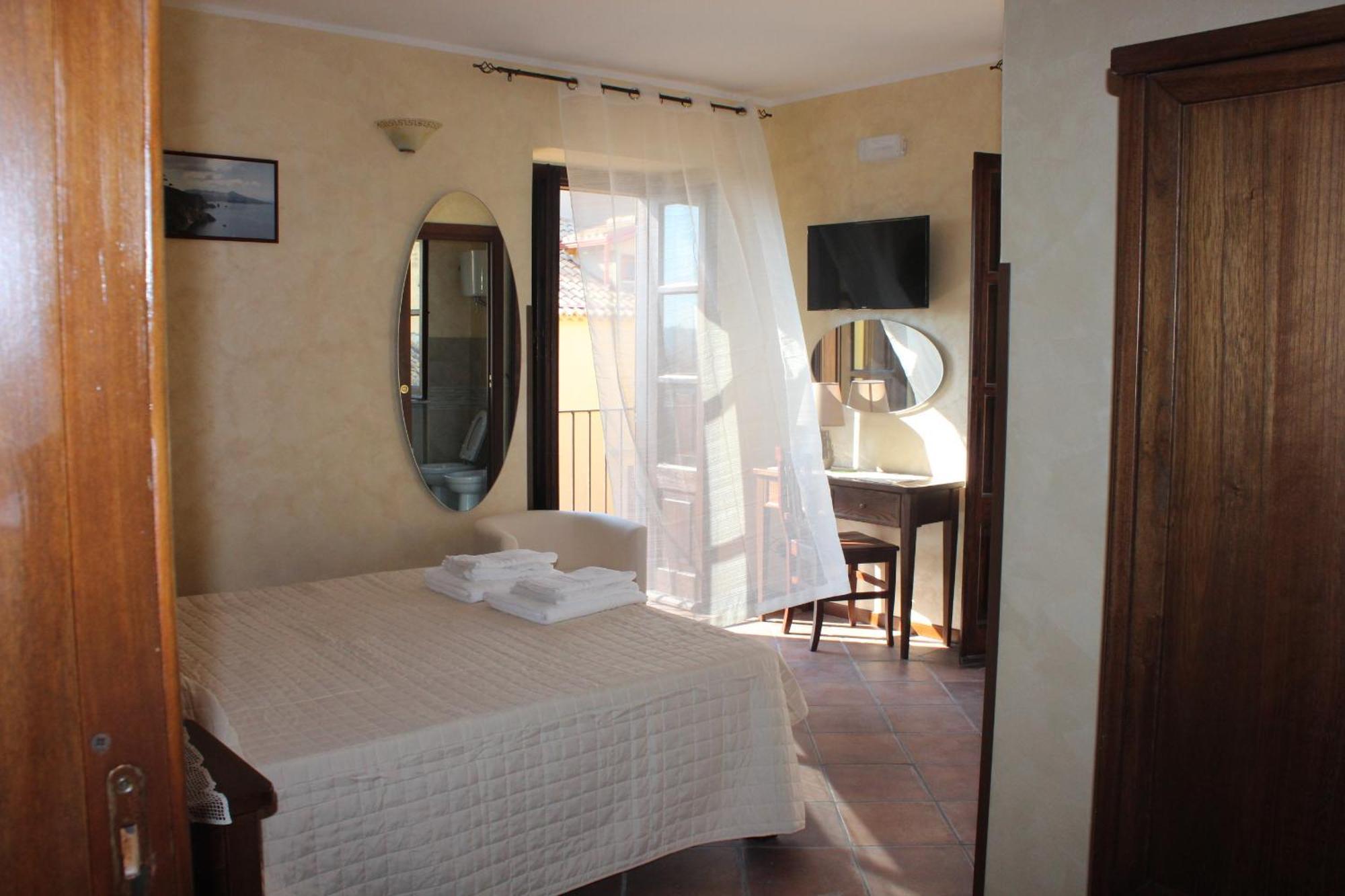 B&B Rivellini Тропея Экстерьер фото